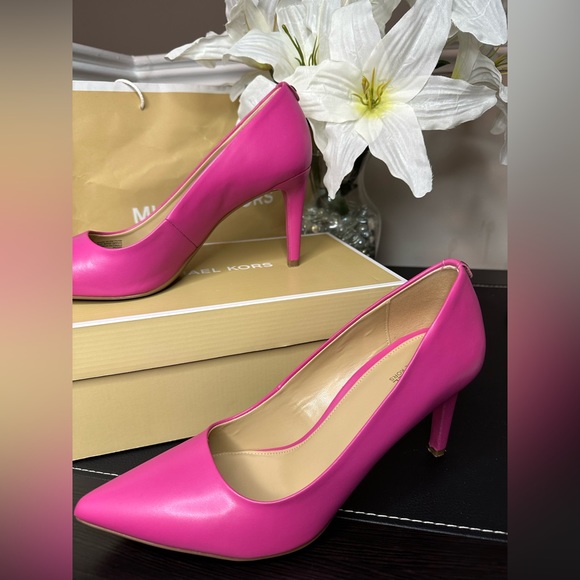 Michael Michael Kors Dorothy Flex French pink women’s pump - Picture 7 of 17